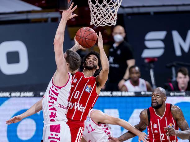 场精彩比赛 场精彩比赛