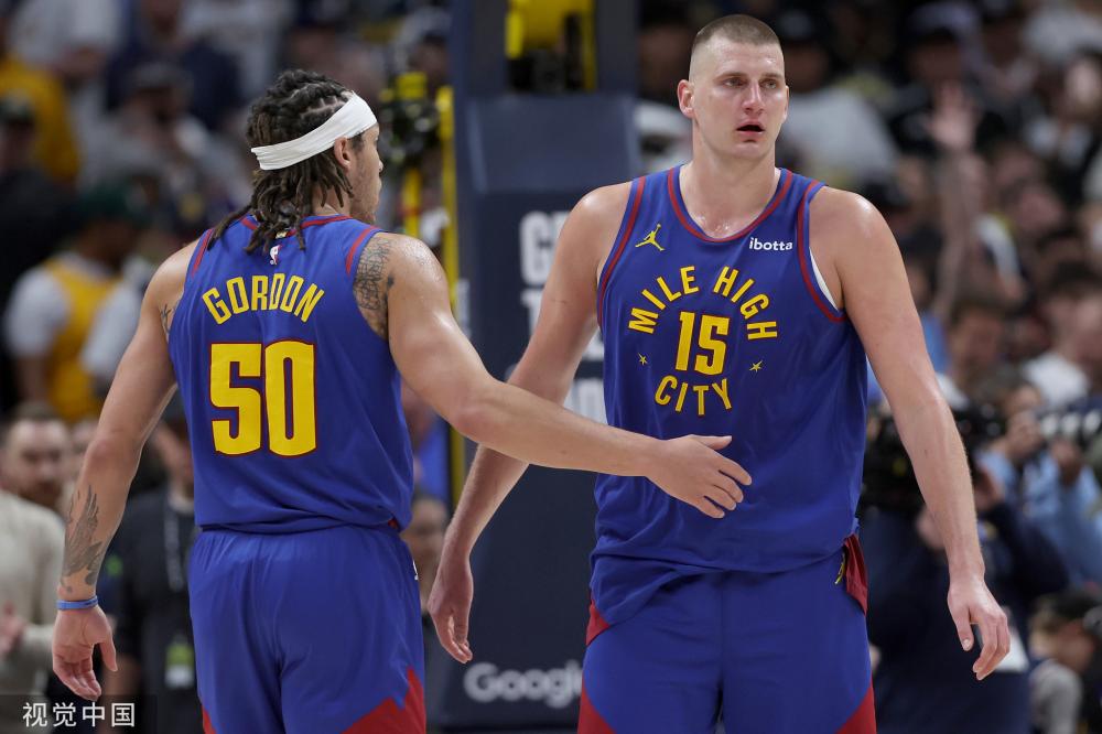 引大量潜在 引大量潜在