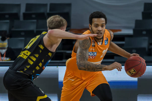 通过这些成 通过这些成